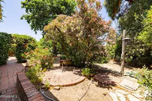 469 Aristotle St, Simi Valley, CA 93065 - Photo 21