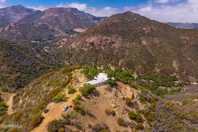 102 W Carlisle Road, Thousand Oaks, CA 91361 - Photo 29