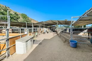 11270 Dominica Ave, Lake View Terrace, CA 91342 - Photo 27