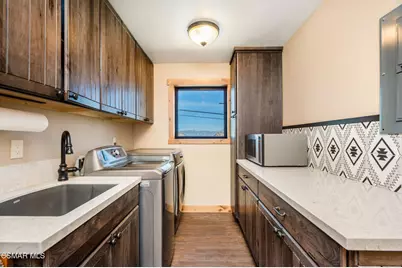 716 Aspen Springs Ranch Road, Mammoth Lakes, CA 93546 - Photo 57