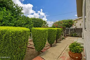 1520 W 107th St, Los Angeles, CA 90047 - Photo 21