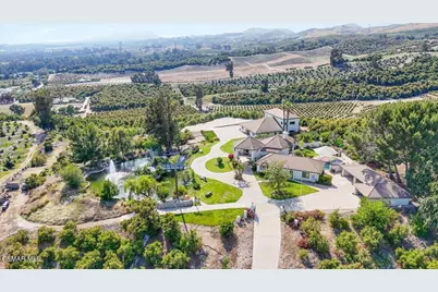 8445 Roseland Avenue, Moorpark, CA 93021 - Photo 71