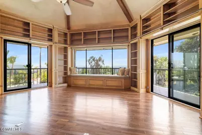 8445 Roseland Avenue, Moorpark, CA 93021 - Photo 27