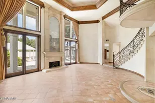 8445 Roseland Ave, Moorpark, CA 93021 - Photo 11