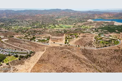 70 Presidential Drive, Simi Valley, CA 93065 - Photo 11