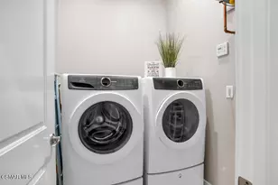 4953 Kilburn Ct, Oak Park, CA 91377 - Photo 51