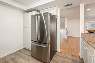 14715 Saticoy St, Van Nuys, CA 91405 - Photo 21