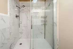 14715 Saticoy St, Van Nuys, CA 91405 - Photo 9