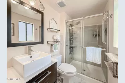 14715 Saticoy Street #8, Van Nuys, CA 91405 - Photo 5