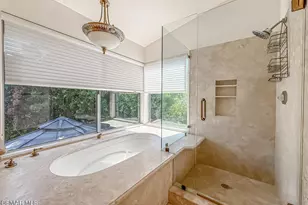 2848 Bayham Cir, Thousand Oaks, CA 91362 - Photo 39