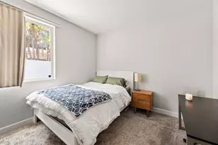 10878 Bloomfield St, Toluca Lake, CA 91602 - Photo 13