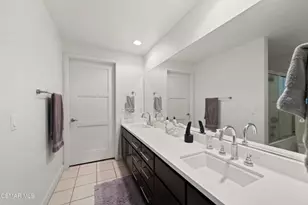 10878 Bloomfield St, Toluca Lake, CA 91602 - Photo 15
