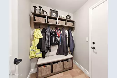 2056 Casual Court, Simi Valley, CA 93065 - Photo 13