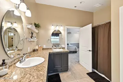 2056 Casual Court, Simi Valley, CA 93065 - Photo 35