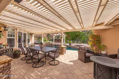 2056 Casual Court, Simi Valley, CA 93065 - Photo 45