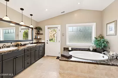 2056 Casual Court, Simi Valley, CA 93065 - Photo 41