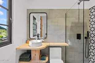 33235 Mulholland Hwy, Malibu, CA 90265 - Photo 45