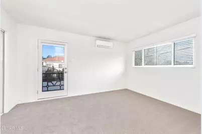 22002 Ybarra Road, Woodland Hills, CA 91364 - Photo 25