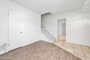 22002 Ybarra Rd, Woodland Hills, CA 91364 - Photo 9