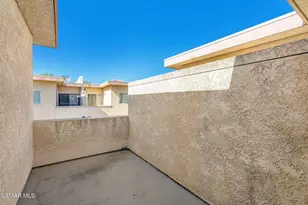 10215 Variel Ave, Chatsworth, CA 91311 - Photo 11