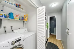 10215 Variel Ave, Chatsworth, CA 91311 - Photo 17