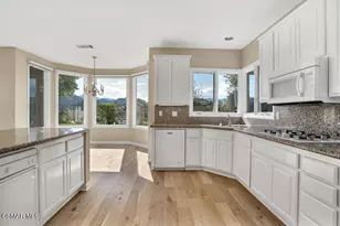 506 Ravensbury St, Lake Sherwood, CA 91361 - Photo 11