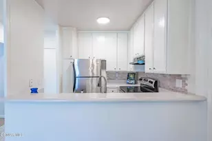 11645 Montana Ave, Los Angeles, CA 90049 - Photo 5