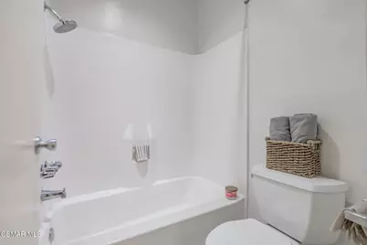 11645 Montana Avenue #318, Los Angeles, CA 90049 - Photo 23