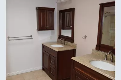 595 Racquet Club Lane, Thousand Oaks, CA 91360 - Photo 11