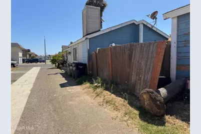 219 Portland Avenue, Huntington Beach, CA 92648 - Photo 13