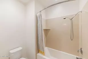 7020 Highgrove Pl, Moorpark, CA 93021 - Photo 35