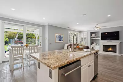 206 Shady Hills Court, Simi Valley, CA 93065 - Photo 17