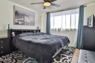 5429 Newcastle Ave, Encino, CA 91316 - Photo 13