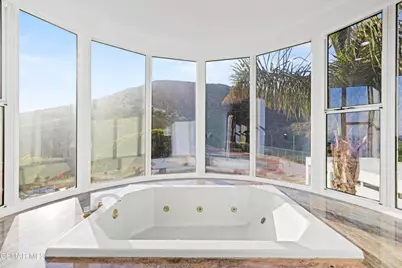 31505 Pacific Coast Highway, Malibu, CA 90265 - Photo 13