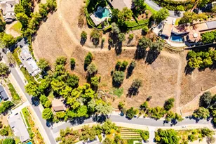 24910 John Fremont Rd, Hidden Hills, CA 91302 - Photo 47