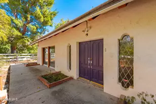 24910 John Fremont Rd, Hidden Hills, CA 91302 - Photo 11