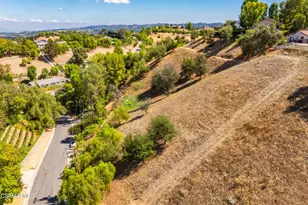 24910 John Fremont Rd, Hidden Hills, CA 91302 - Photo 57