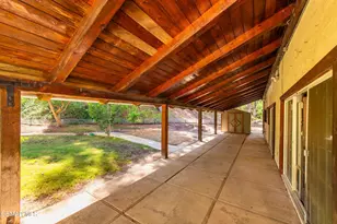 24910 John Fremont Rd, Hidden Hills, CA 91302 - Photo 39