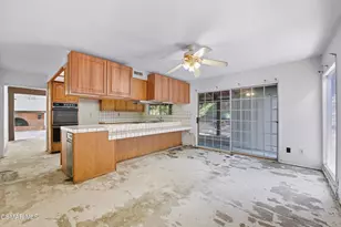 24910 John Fremont Rd, Hidden Hills, CA 91302 - Photo 21