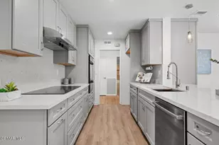 7427 Sausalito Ave, West Hills, CA 91307 - Photo 5