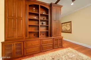 2462 Lost Canyons Dr, Simi Valley, CA 93065 - Photo 33