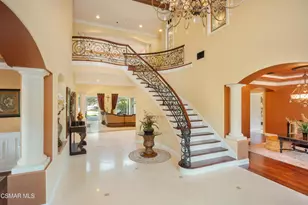 2462 Lost Canyons Dr, Simi Valley, CA 93065 - Photo 5