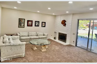 5260 Edgeware Drive, Calabasas, CA 91301 - Photo 9