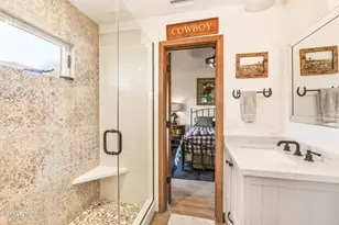 356 E Carlisle Rd, Thousand Oaks, CA 91361 - Photo 31