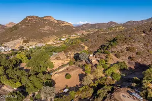 356 E Carlisle Rd, Thousand Oaks, CA 91361 - Photo 81