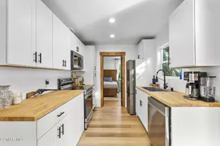 5429 Fairview Pl, Agoura Hills, CA 91301 - Photo 5