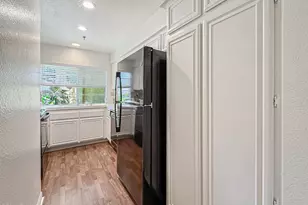 675 Oak Run Trail, Oak Park, CA 91377 - Photo 9