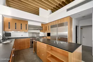 3681 Alomar Dr, Sherman Oaks, CA 91423 - Photo 17