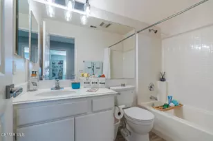 2040 Freesia Ave, Simi Valley, CA 93063 - Photo 23