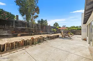 2766 Broadmoor Ave, Simi Valley, CA 93065 - Photo 31